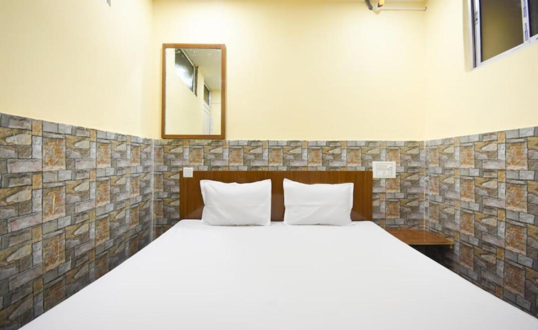 Отель Daylight Palace Haora Экстерьер фото